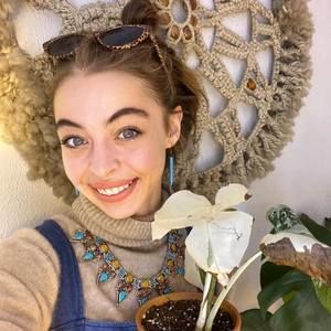 Meet your Posher, Grace